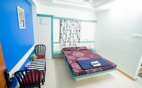 Sri Sai Teja Residency 2*